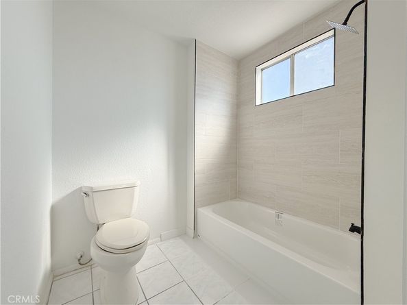 556 W 99th Street, Los Angeles CA 90044