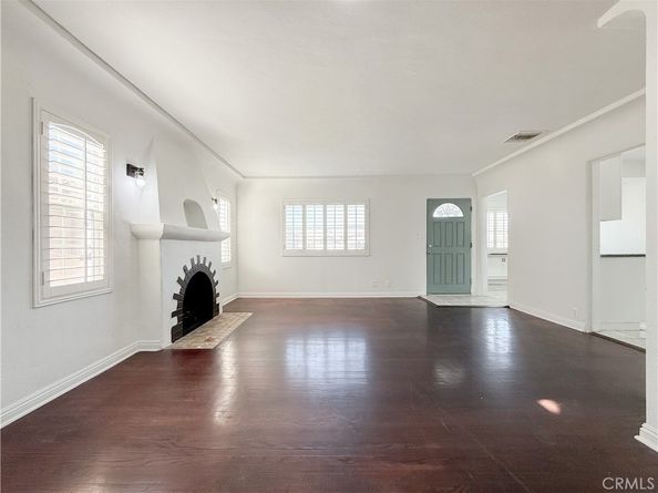 556 W 99th Street, Los Angeles CA 90044