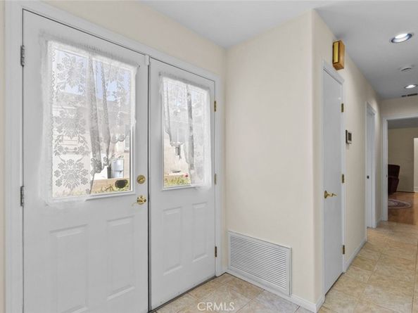 1445 Raymond Avenue, Glendale CA 91201