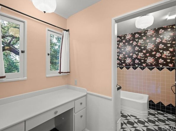 1855 Verdugo Knolls Drive, Glendale CA 91208