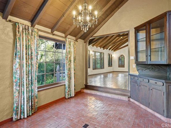 1855 Verdugo Knolls Drive, Glendale CA 91208