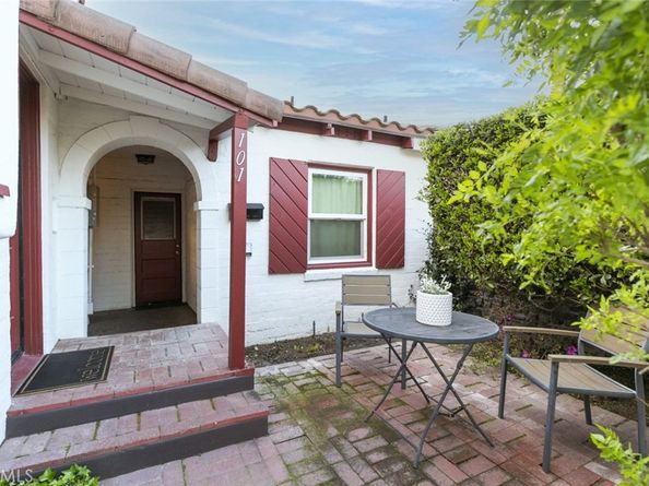 233 N Sparks Street, Burbank CA 91506