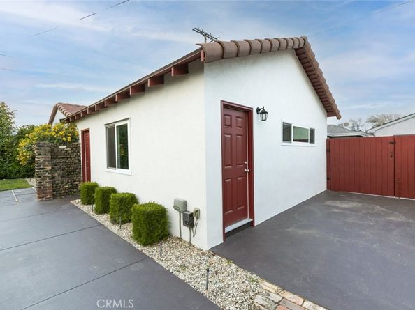 233 N Sparks Street, Burbank CA 91506