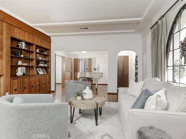 233 N Sparks Street, Burbank CA 91506