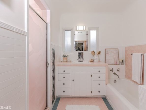 233 N Sparks Street, Burbank CA 91506