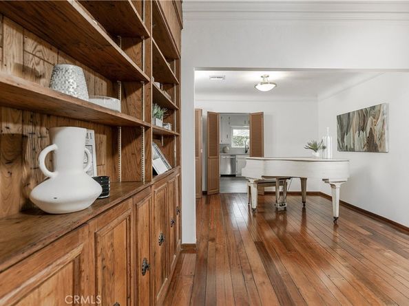 233 N Sparks Street, Burbank CA 91506