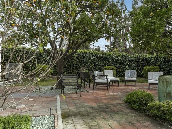 233 N Sparks Street, Burbank CA 91506