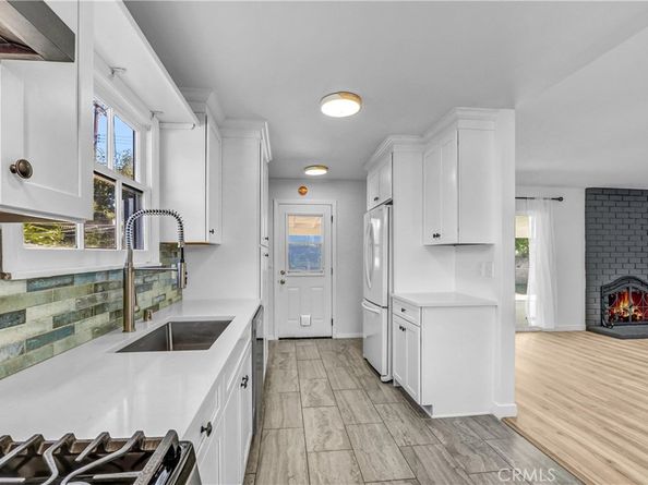 7536 Shoup, West Hills CA 91307