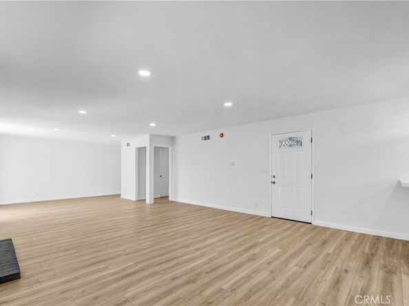 7536 Shoup, West Hills CA 91307