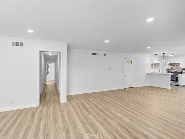 7536 Shoup, West Hills CA 91307