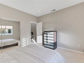 10866 Bluffside 5, Studio City CA 91604
