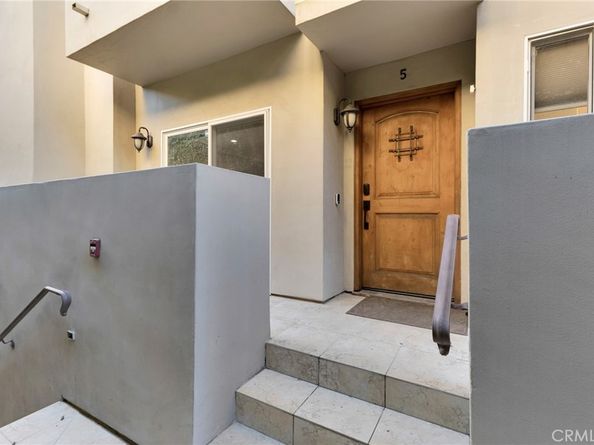 10866 Bluffside 5, Studio City CA 91604