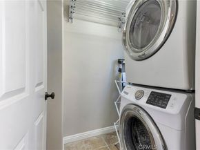 10866 Bluffside 5, Studio City CA 91604