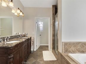 10866 Bluffside 5, Studio City CA 91604