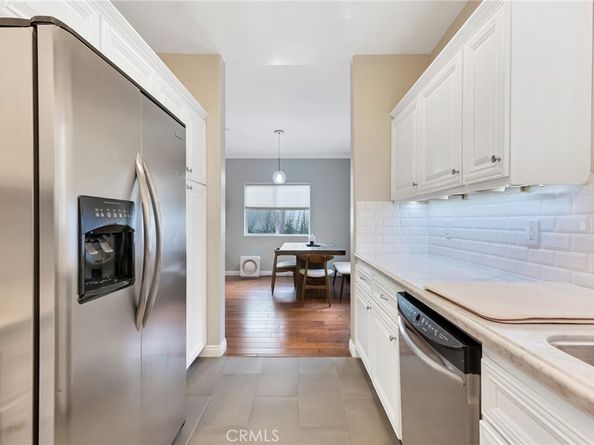 10866 Bluffside 5, Studio City CA 91604