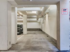 10866 Bluffside 5, Studio City CA 91604