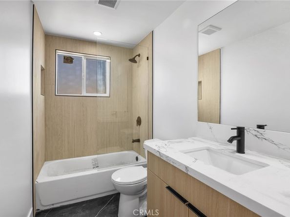 4513 Rosewood, Los Angeles CA 90004