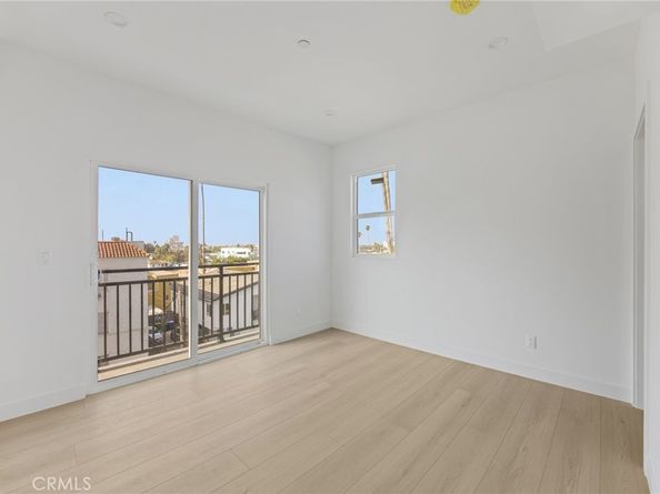 4513 Rosewood, Los Angeles CA 90004