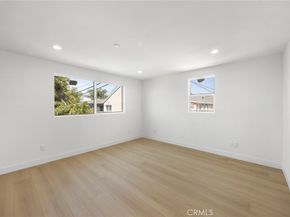 4513 Rosewood, Los Angeles CA 90004