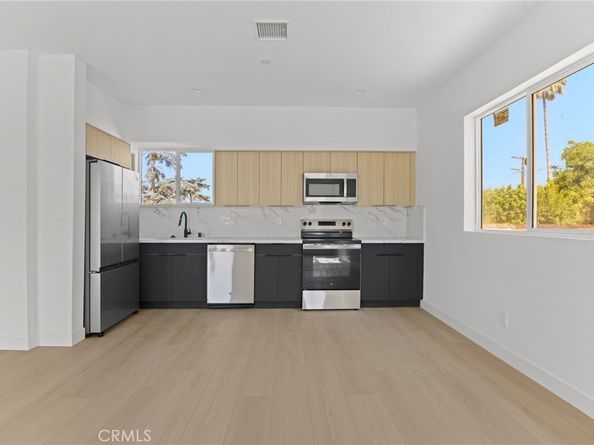 4513 Rosewood, Los Angeles CA 90004