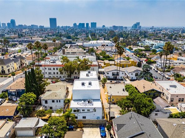 4513 Rosewood, Los Angeles CA 90004