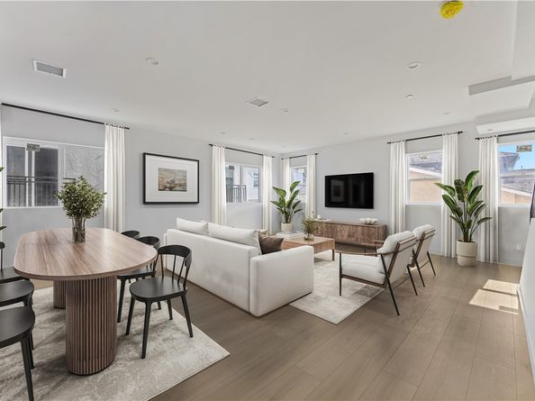 4513 Rosewood, Los Angeles CA 90004