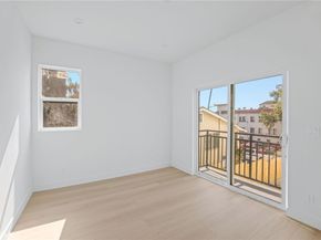 4513 Rosewood, Los Angeles CA 90004