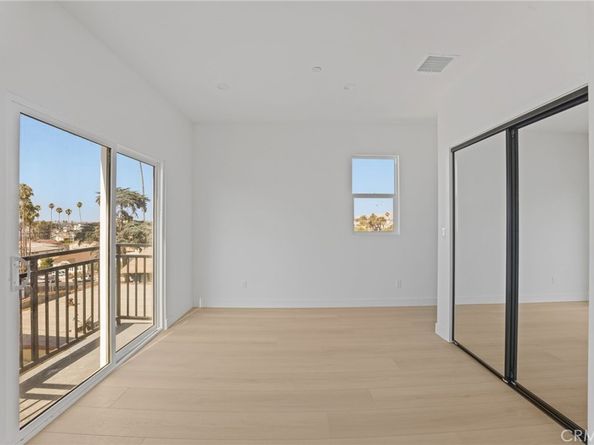 4513 Rosewood, Los Angeles CA 90004