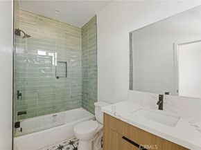 4513 Rosewood, Los Angeles CA 90004