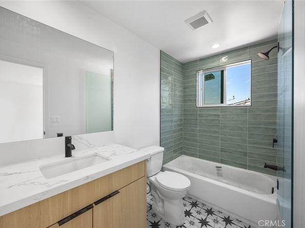 4513 Rosewood, Los Angeles CA 90004