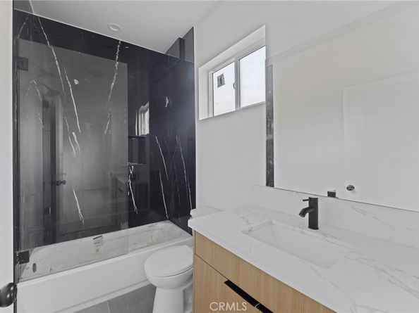 4513 Rosewood, Los Angeles CA 90004