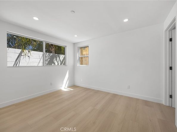 4513 Rosewood, Los Angeles CA 90004