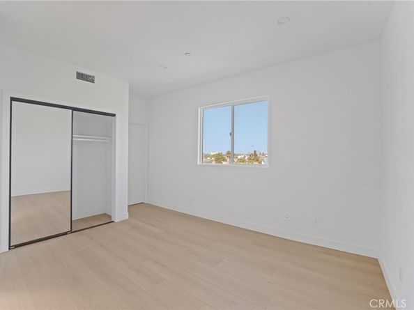 4513 Rosewood, Los Angeles CA 90004