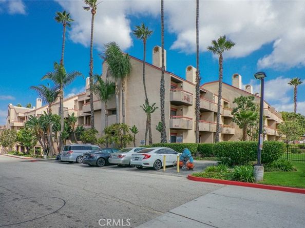 941 W Carson Street 106, Torrance CA 90502
