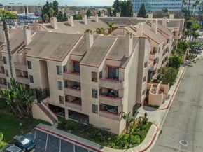 941 W Carson Street 106, Torrance CA 90502