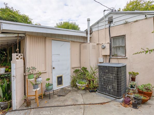 702 E Fairmount Road, Burbank CA 91501