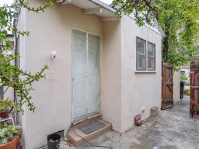702 E Fairmount Road, Burbank CA 91501