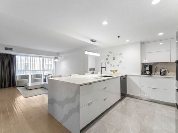 700 1st St 13 M, Hoboken NJ 07030