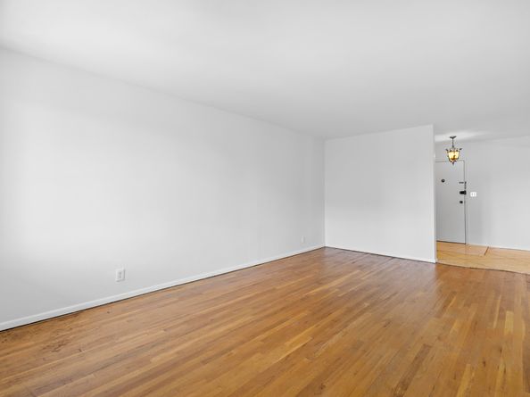 70 West 32nd St 4D, Bayonne NJ 07002