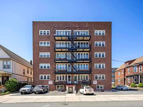 70 West 32nd St 4D, Bayonne NJ 07002