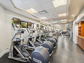 250 Henley Pl 206, Weehawken NJ 07086