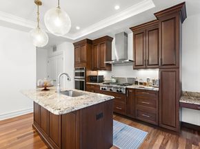 250 Henley Pl 206, Weehawken NJ 07086
