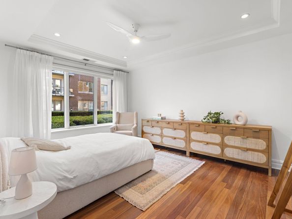 250 Henley Pl 206, Weehawken NJ 07086
