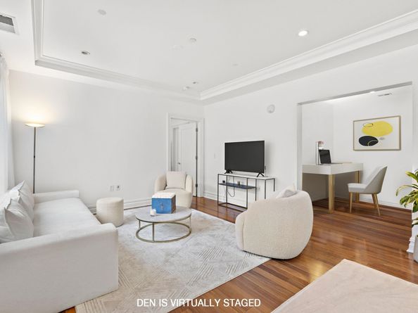 250 Henley Pl 206, Weehawken NJ 07086