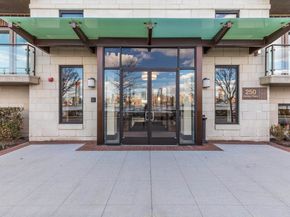 250 Henley Pl 206, Weehawken NJ 07086