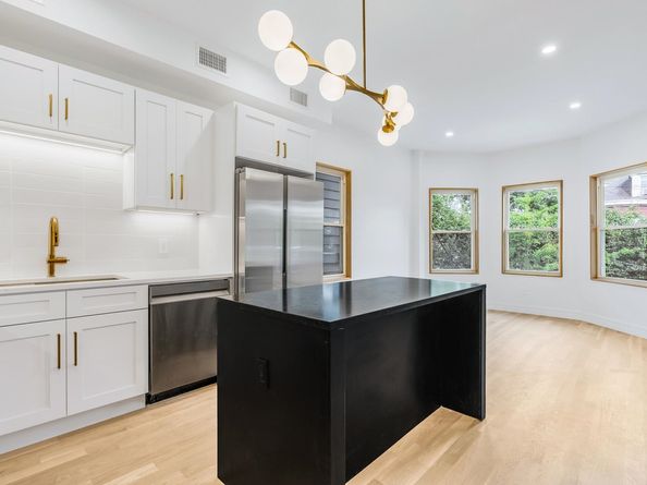 3 Bonn Pl 2, Weehawken NJ 07086