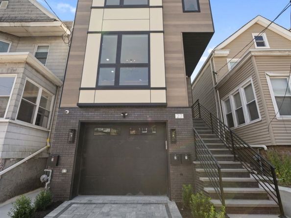 27 Graham St 2, Jersey City NJ 07306
