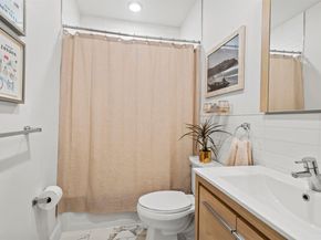 84 Manhattan Ave 2, Jersey City NJ 07307