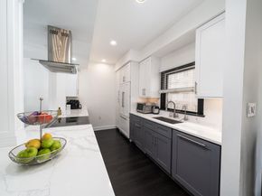 203 Shearwater Ct West 51, Jersey City NJ 07305