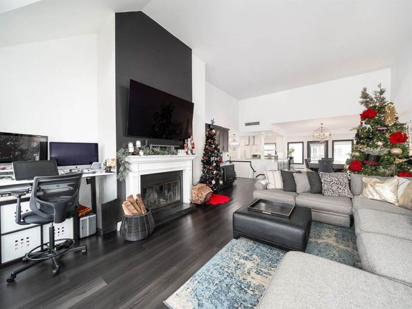 203 Shearwater Ct West 51, Jersey City NJ 07305